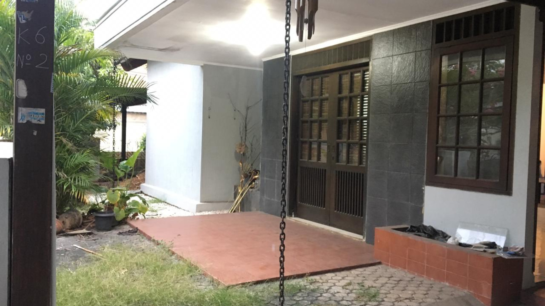 Rumah rapih siap huni di Bintaro Sektor 2