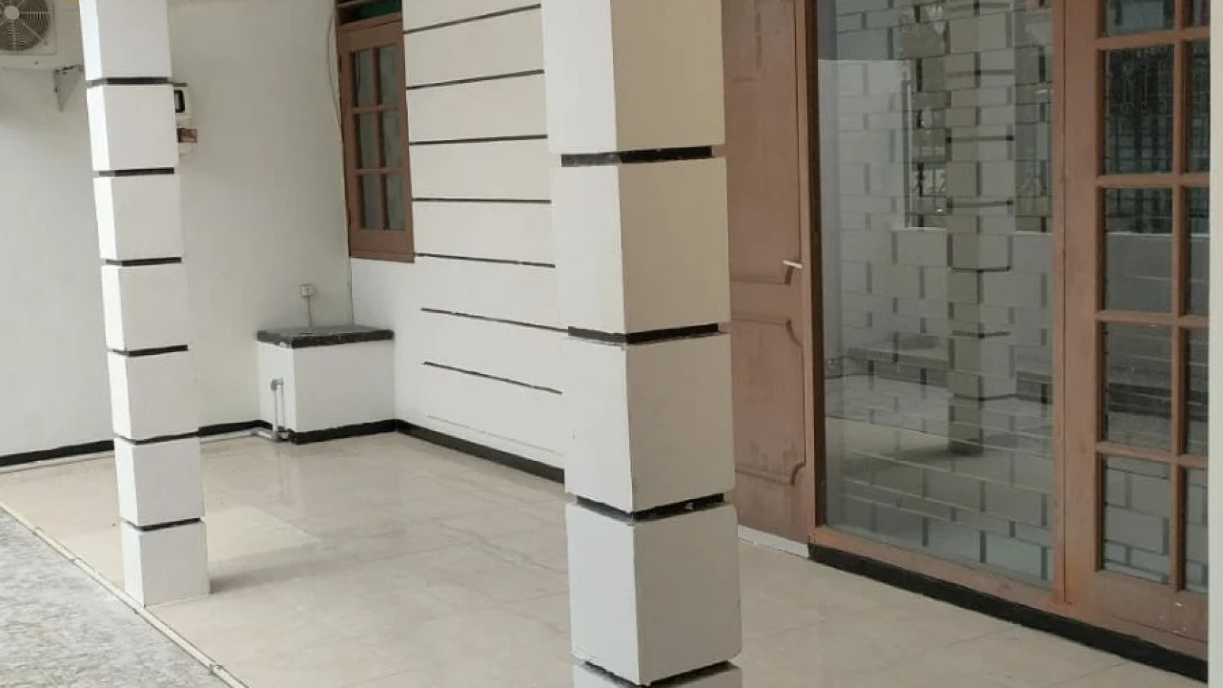 Dijual Rumah Darmo Harapan Indah- Sukomanunggal - Surabaya- TerMURAH - Luas 153 m2 (9'17) - Cantik Siap Huni