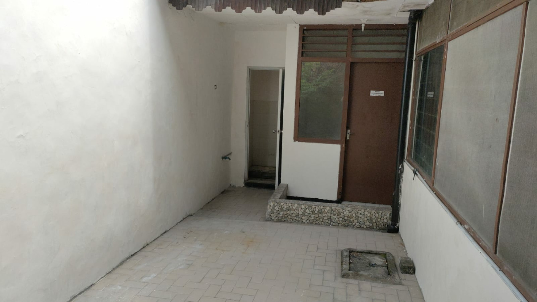 Dijual Rumah Darmo Harapan Indah- Sukomanunggal - Surabaya- TerMURAH - Luas 153 m2 (9'17) - Cantik Siap Huni