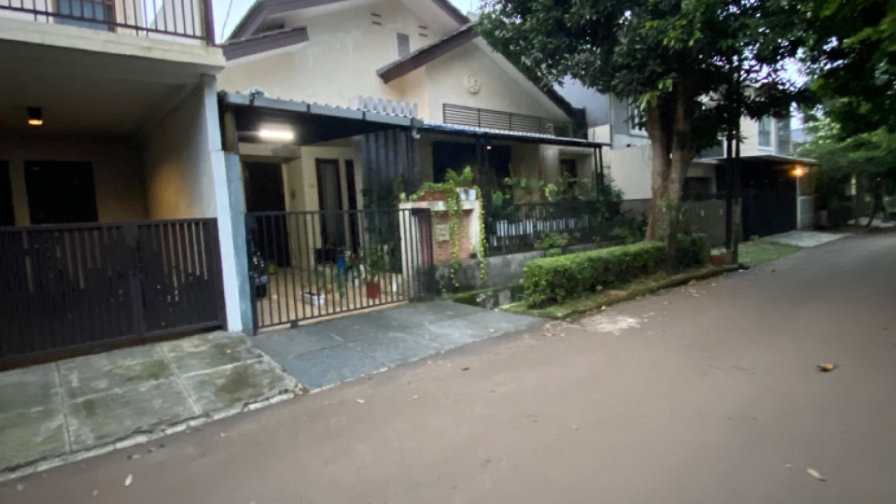 Rumah Bagus Di Mertilang Bintaro Jaya Sektor 9