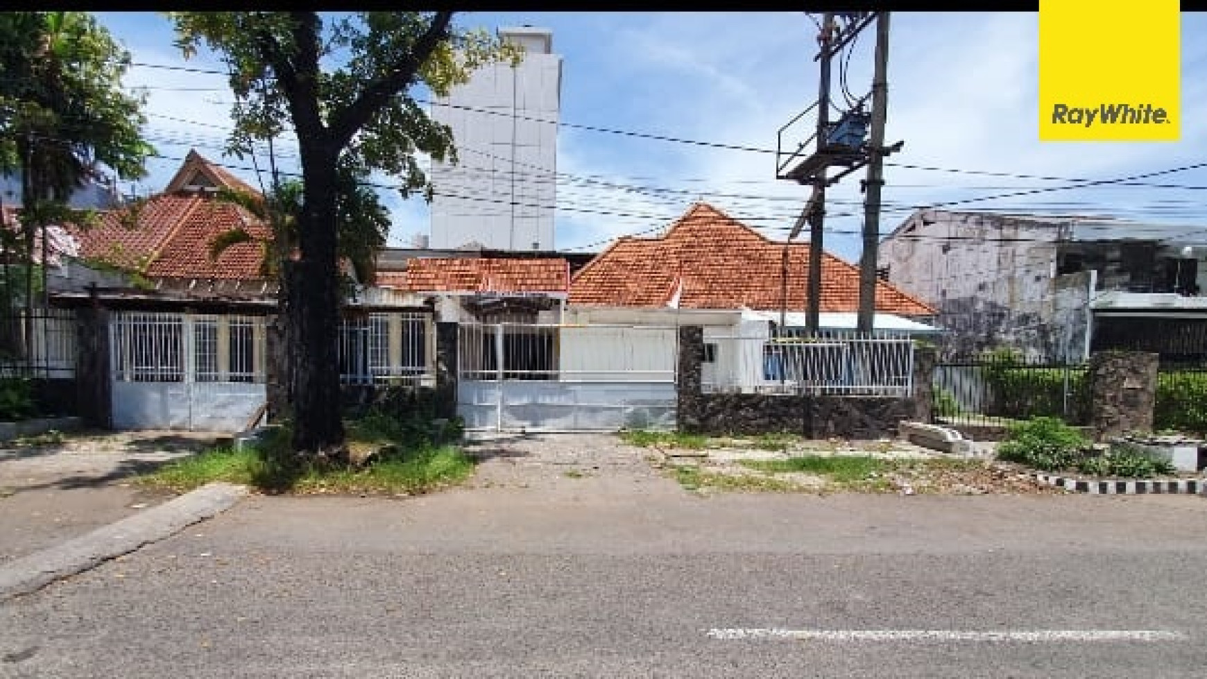 Disewakan Rumah Pusat Kota di Jalan Prapanca, Darmo, Surabaya