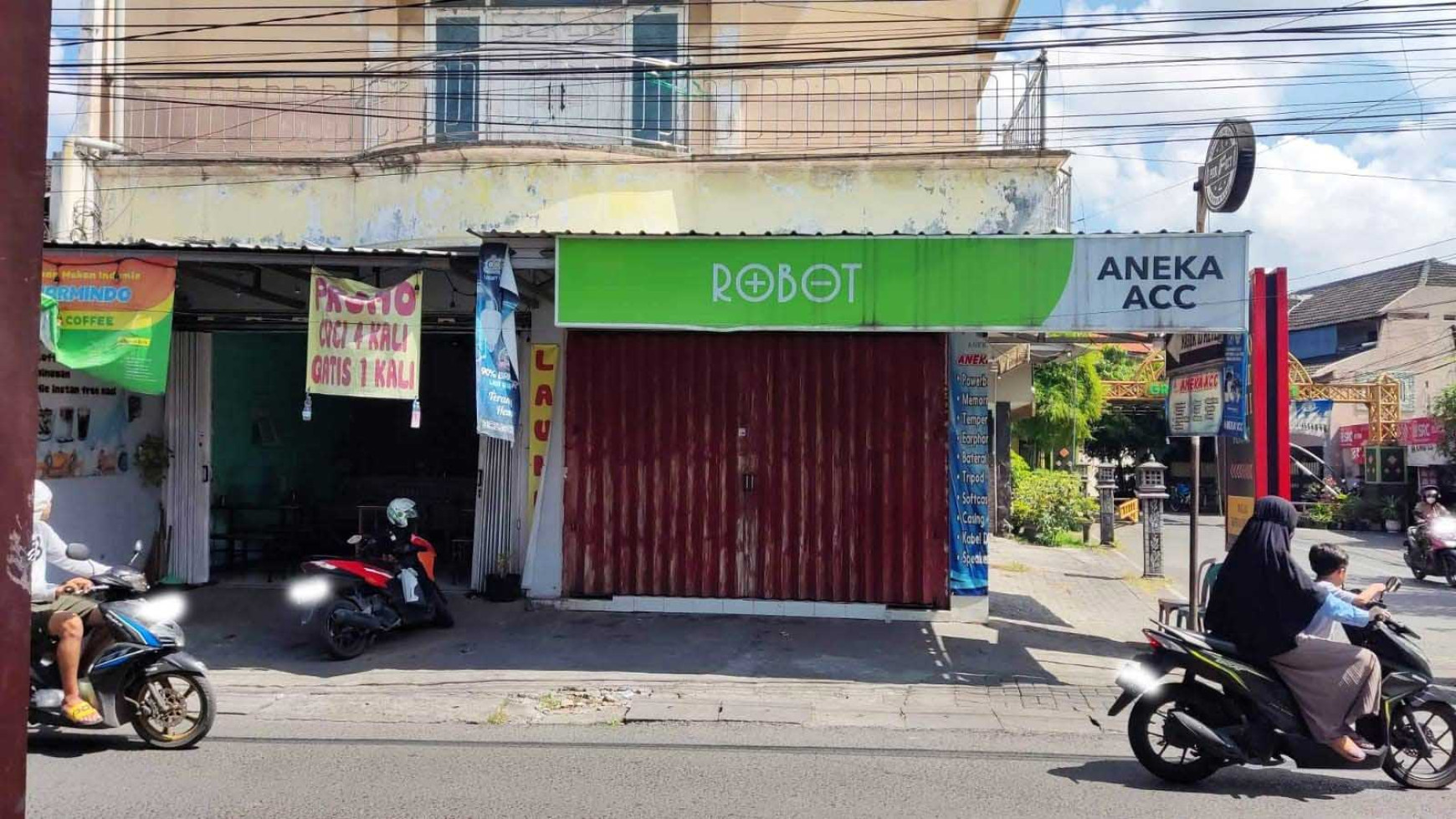 Ruko di Jl. Ratu Ayu Wage Asri - Sidoarjo, 2 Lantai, Lingkungan Ramai, Padat Penduduk, Siap Pakai