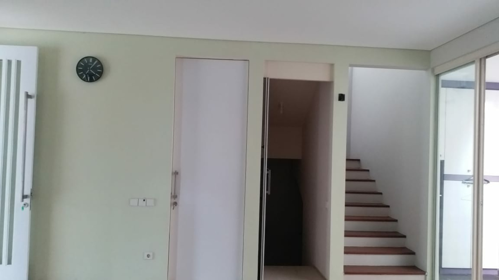 Dijual Rumah Alam Hijau Citraland + Full Furnished Modern - Luas 9x15 - Best Price