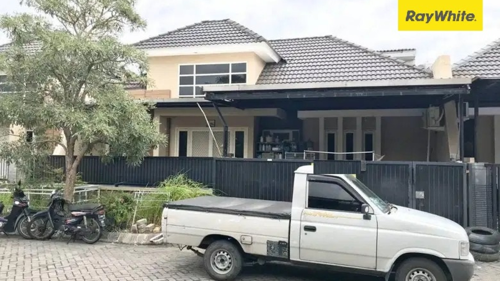 Dijual Rumah 1,5 lantai di Pondok Tjandra Cluster Delima Sidoarjo
