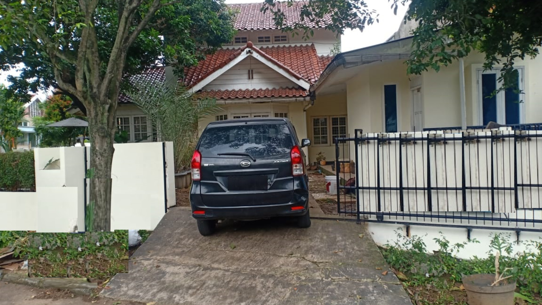 Rumah di Hook, lokasi strategis di Bintaro