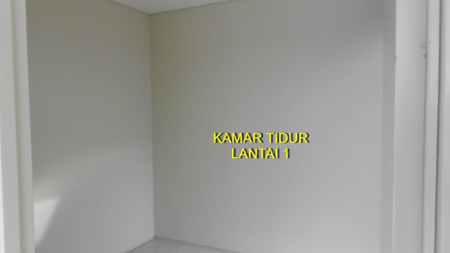 Disewakan Rumah North West Lake Citraland - Baru 2 Lantai - 2 K.Tidur - Siap Huni