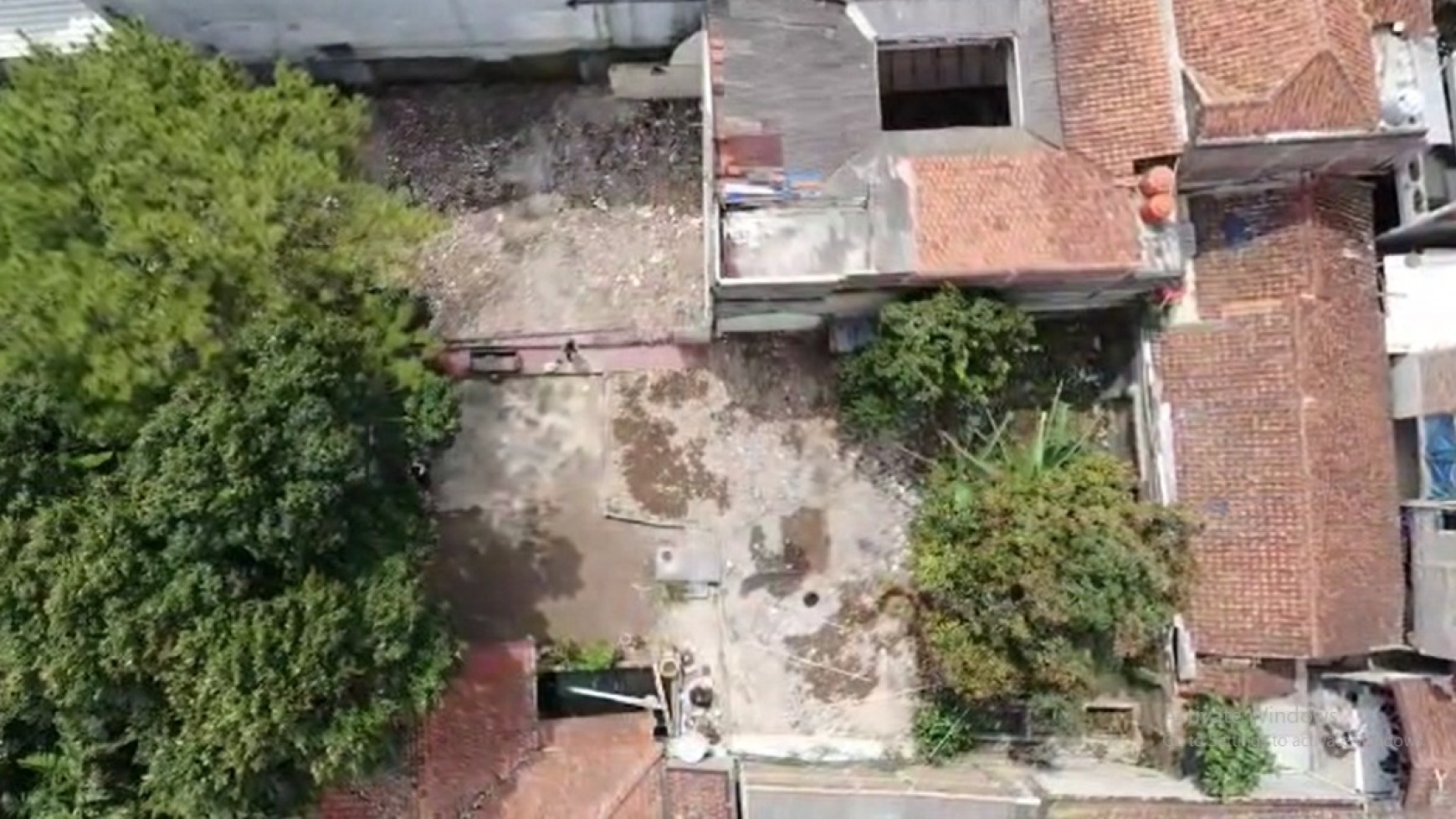 Rumah Hitung Tanah di Cibogo Atas