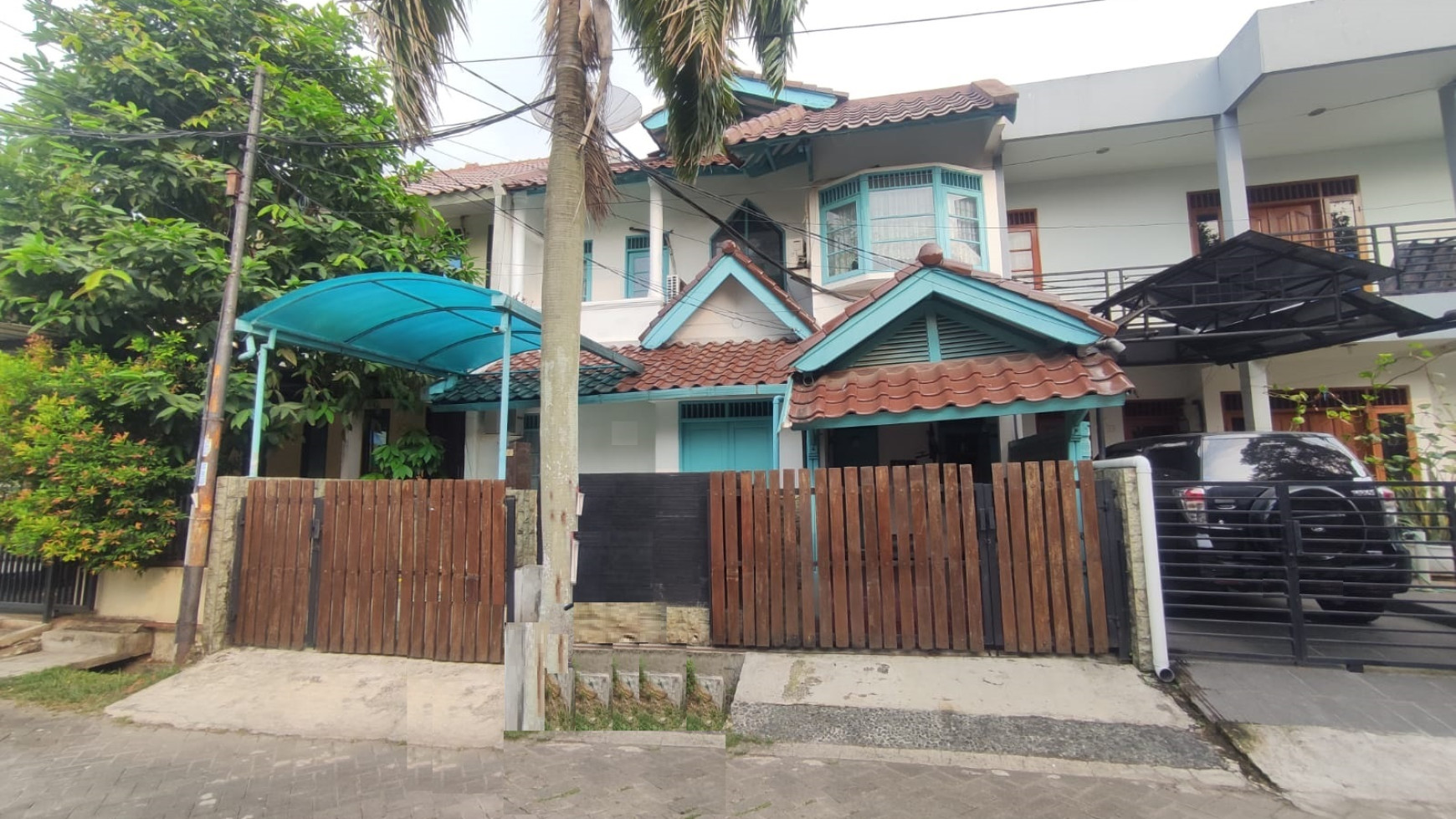 Rumah rapi, terawat, siap huni di Bintaro