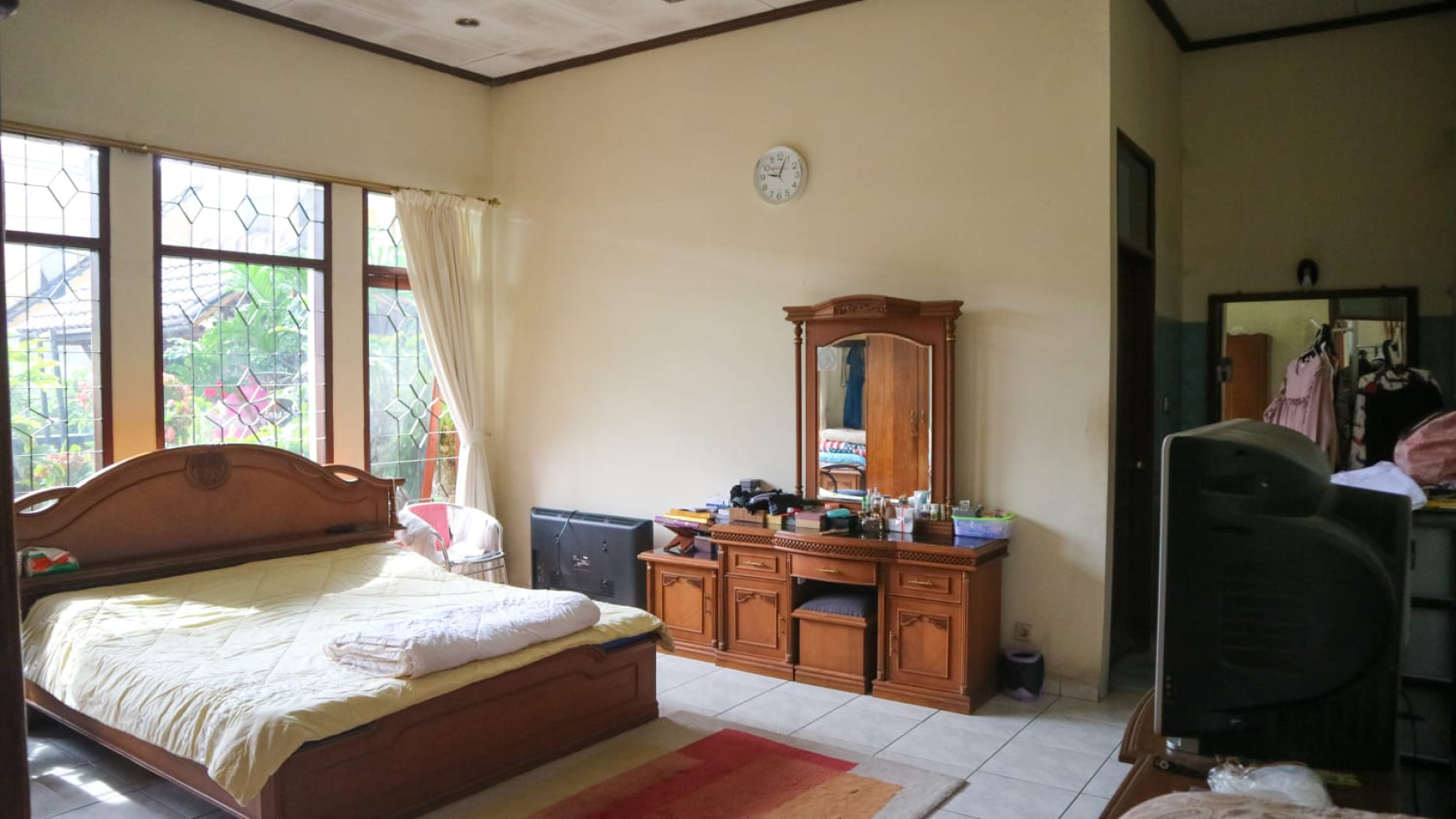 Rumah Asri Semi Furnished di Sariwangi Asri, Bandung