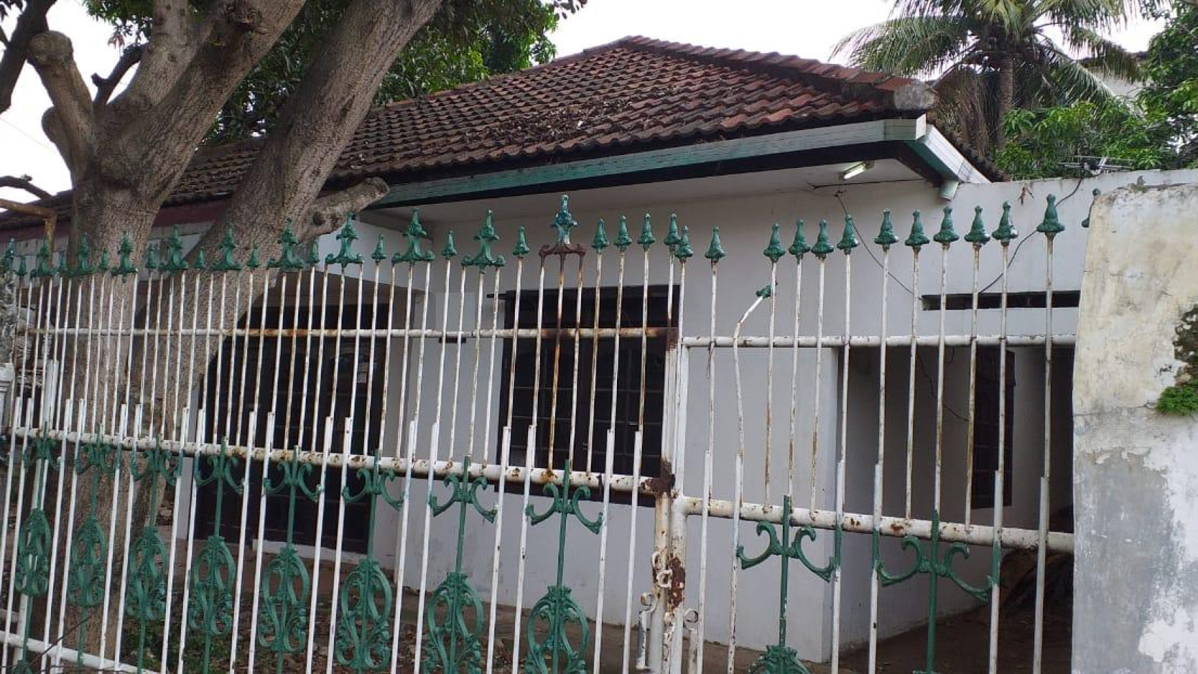 Rumah jual dihitung tanah, komp. Peruri,Sudimara, Cileduk. 