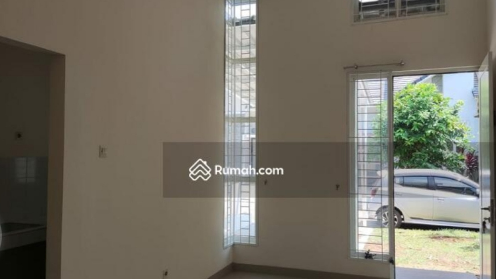 Hot! Rumah Cantik Serpong Garden Green Hill, Cisauk