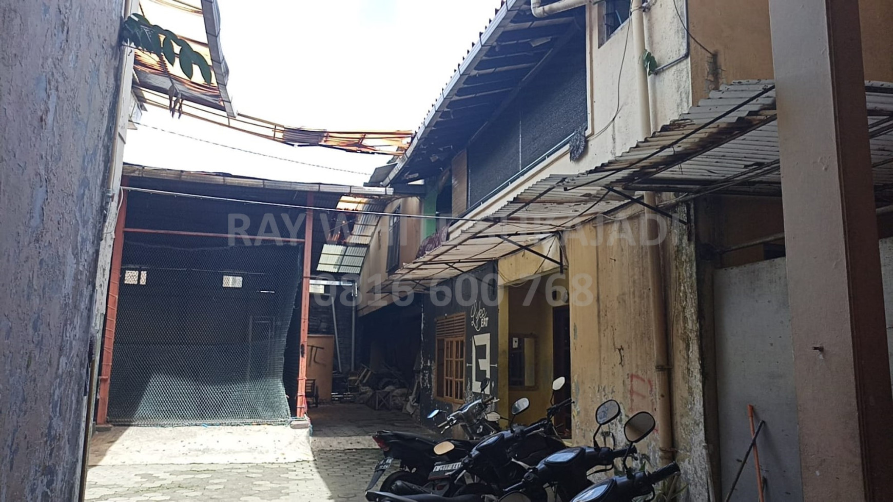 Dijual Ruang Usaha di Sayap Rajawali