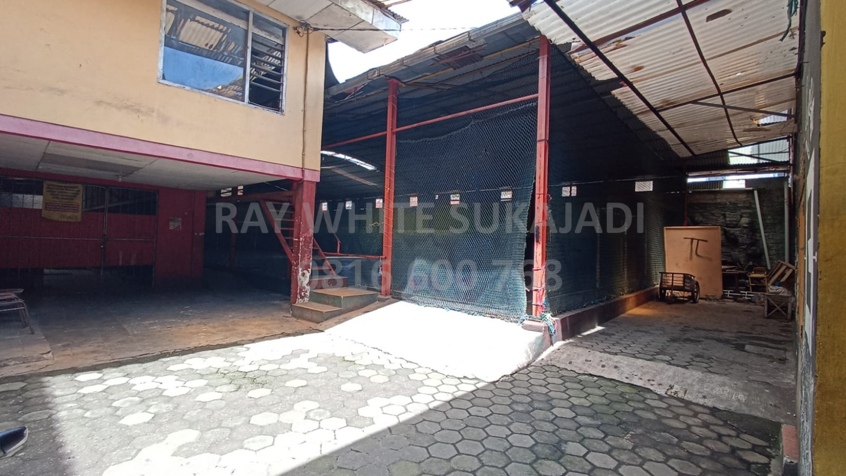 Dijual Ruang Usaha di Sayap Rajawali