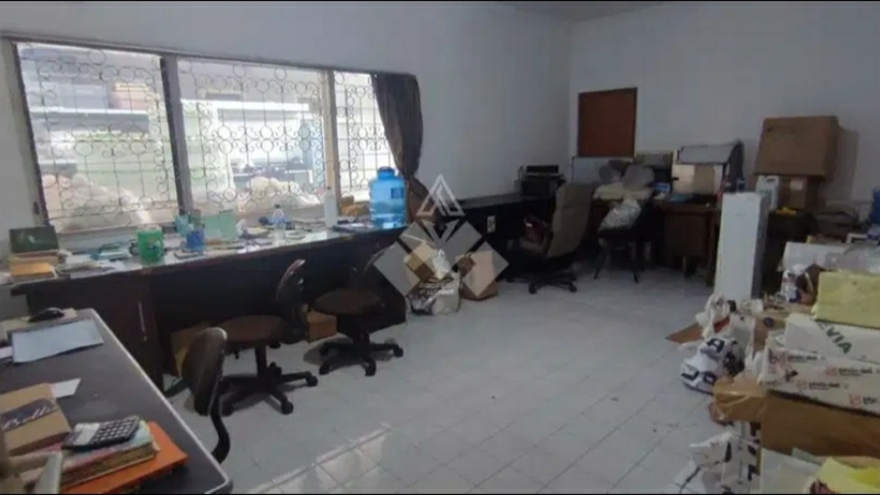 Dijual Rumah Kantor Jalan Kupang Indah - Surabaya- Row Jalan LUAS 3 Mobil - Dekat Akses Tol Satelit