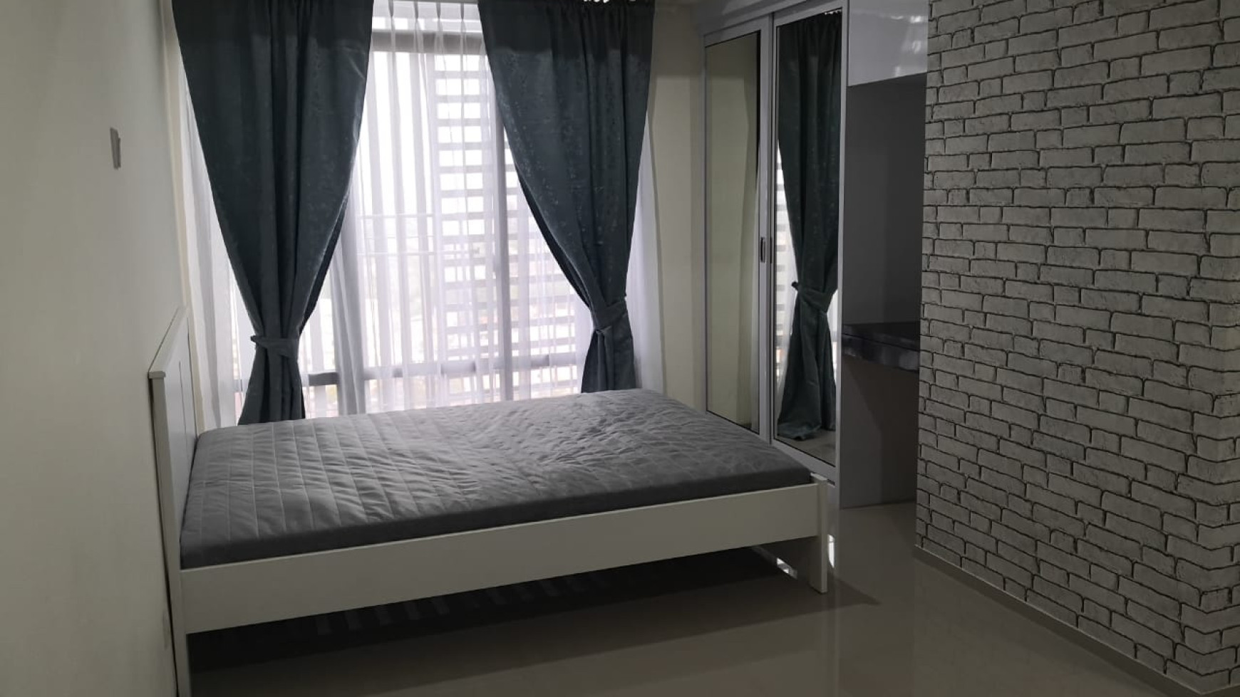 APARTMENT EXCLUSIVE THE ACCENT BINTARO SEKTOR 7.