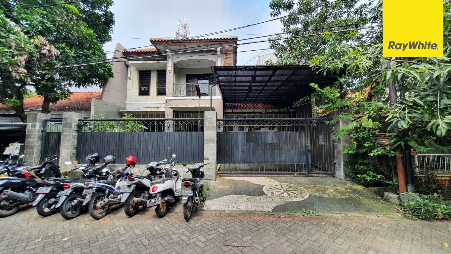 Disewakan Rumah di Jalan Ngagel Jaya Utara Surabaya