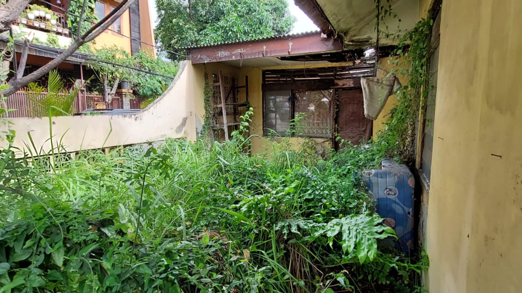 Rumah Tua Hitung Tanah di Komplek DPR RI, Kelapa Dua, Jakarta Barat