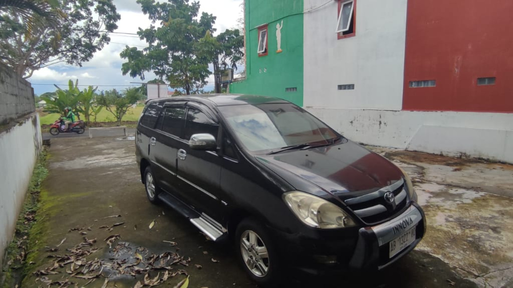 KANTOR + GUDANG DI MAGUWOHARJO