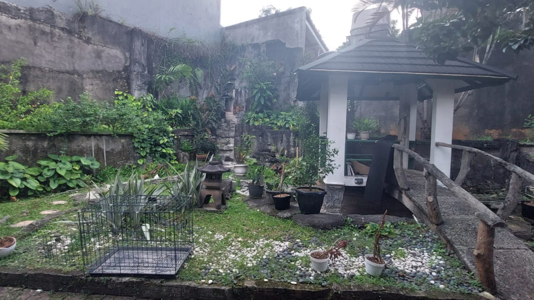 Rumah bagus siap huni di pesanggrahan