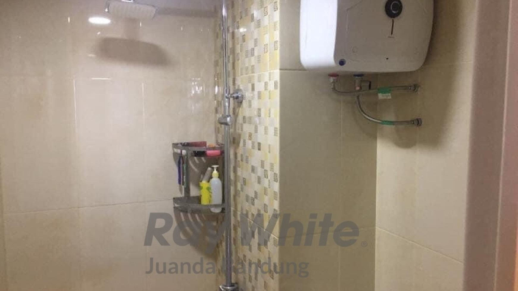 TURUN HARGA. Unit apartemen bagus sekali siap di huni di pusat kota Bandung