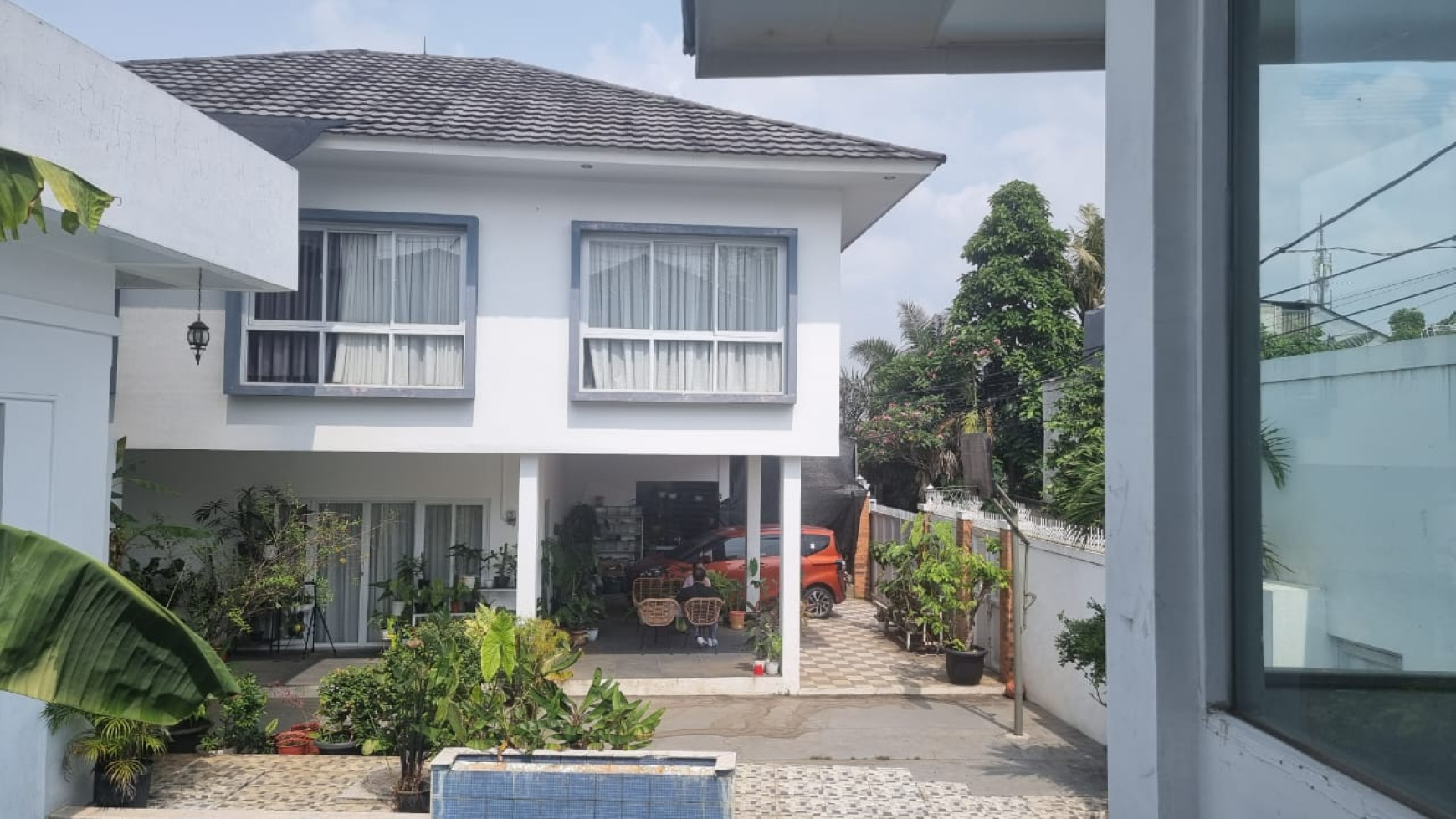 Rumah Siap Huni dengan Layout banyak runag Terbuka @Ciputat