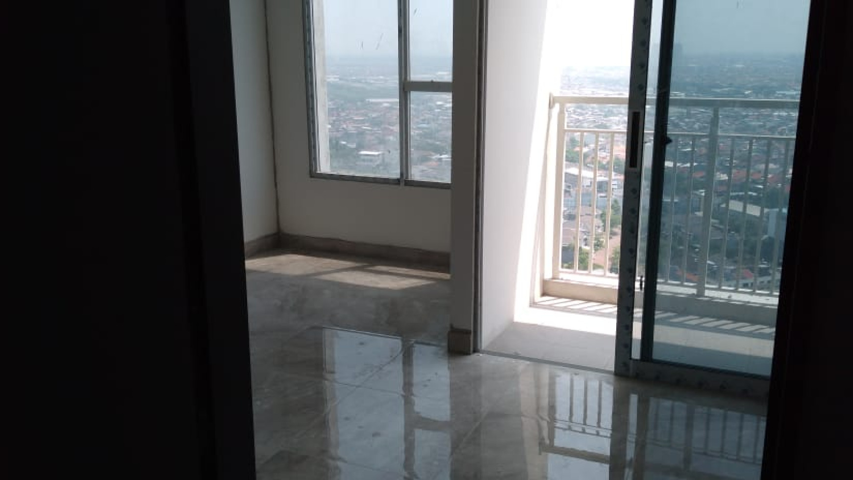 Dijual Unit 1 bedroom Apartemen Avenue 88 Darmo Permai dekat Puncak Permai, Supermall, dan Plaza Segi 8 Surabaya Barat Fasilitas Lengkap 