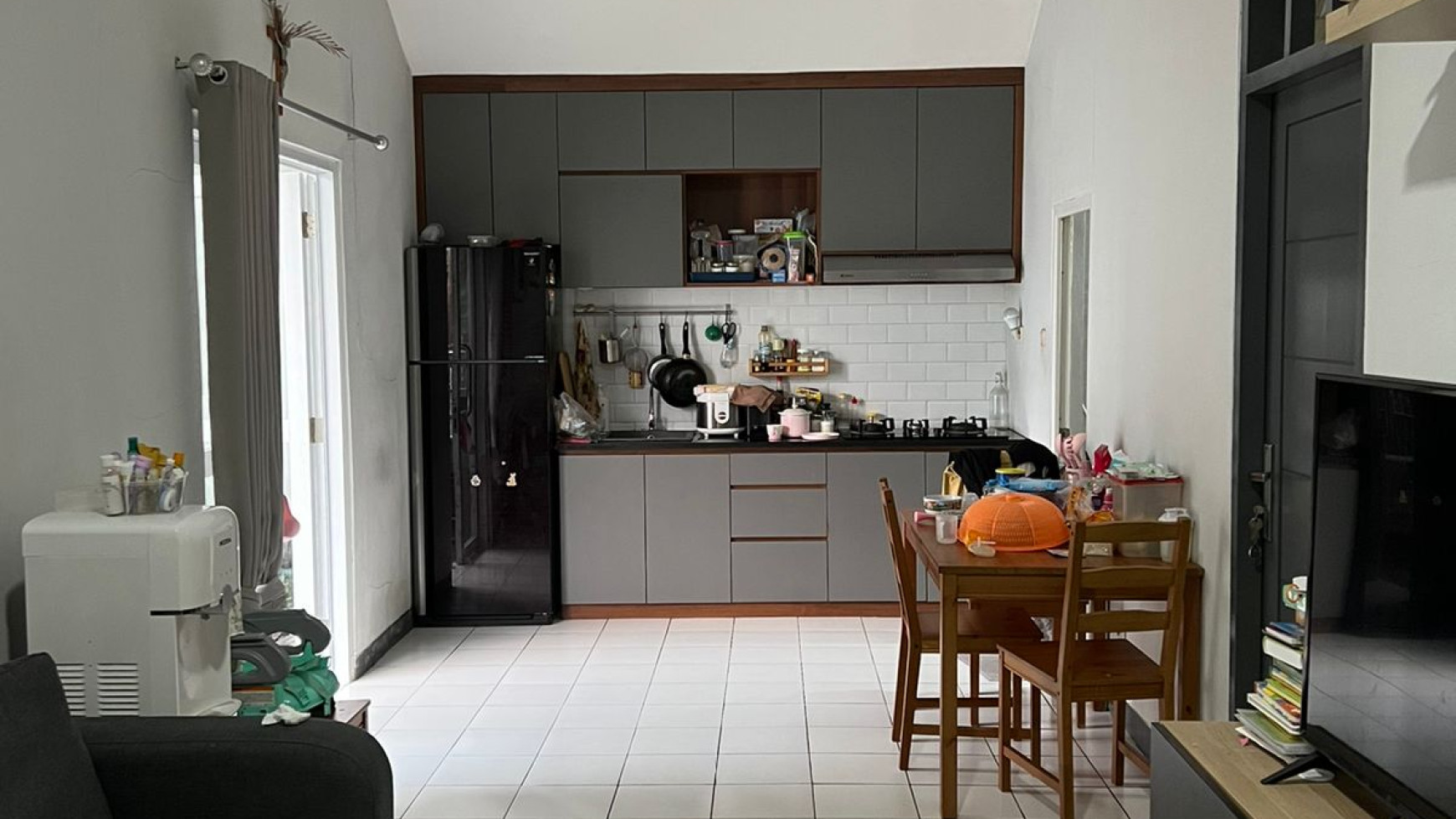 Rumah siap huni di Nusa Loka