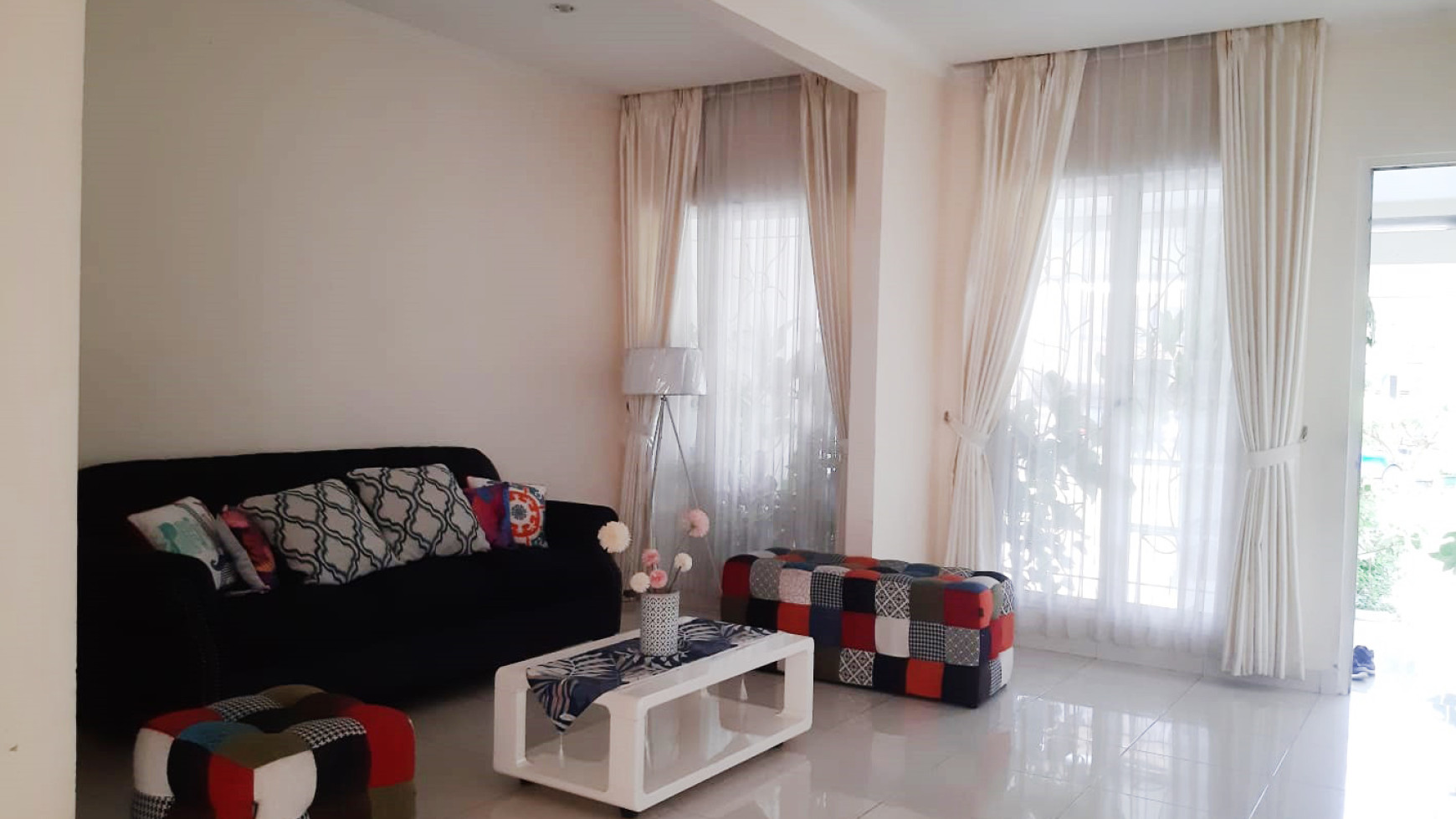 Rumah Bagus Di Emerald View Bintaro Jaya Sektor 9