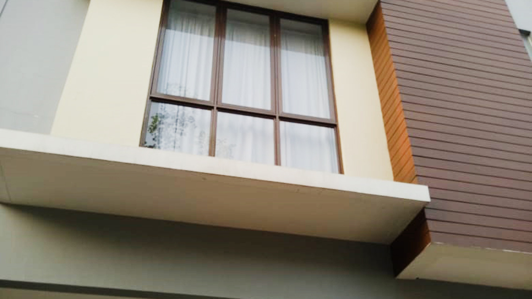 Rumah Bagus Di Cluster Calista Graha Raya Bintaro Tangerang Selatan