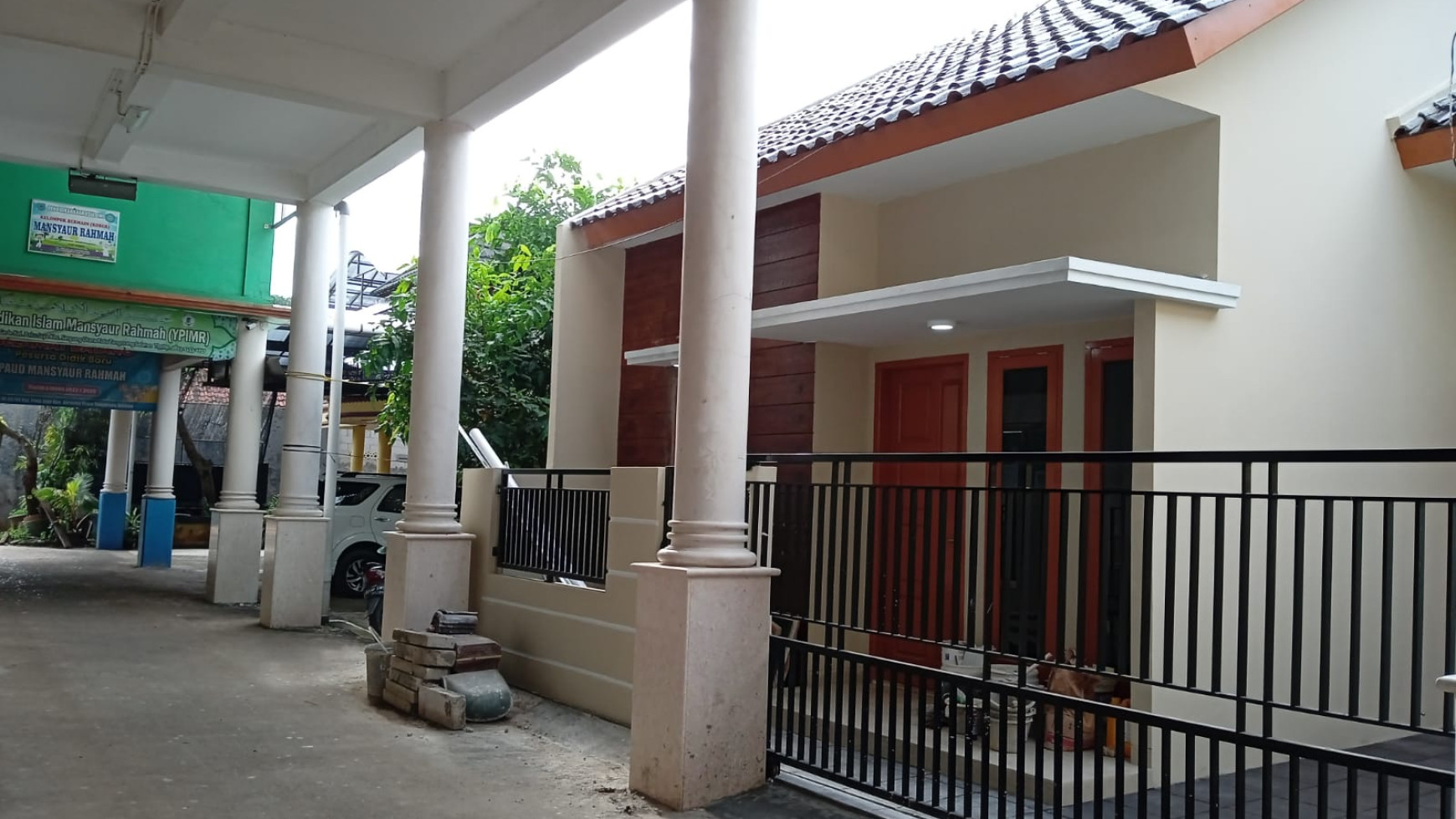 Rumah Bagus Di Jl H Djuna, Pakujaya Serpong Tangerang