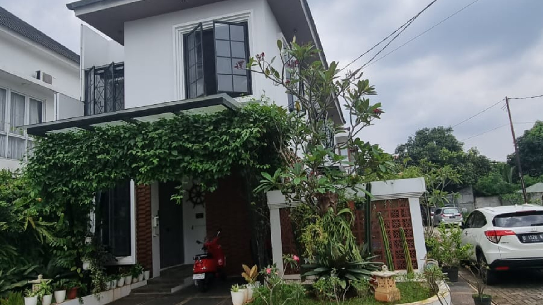 Rumah Bagus Di Villa Awatara Pondok Ranji Tangerang Selatan