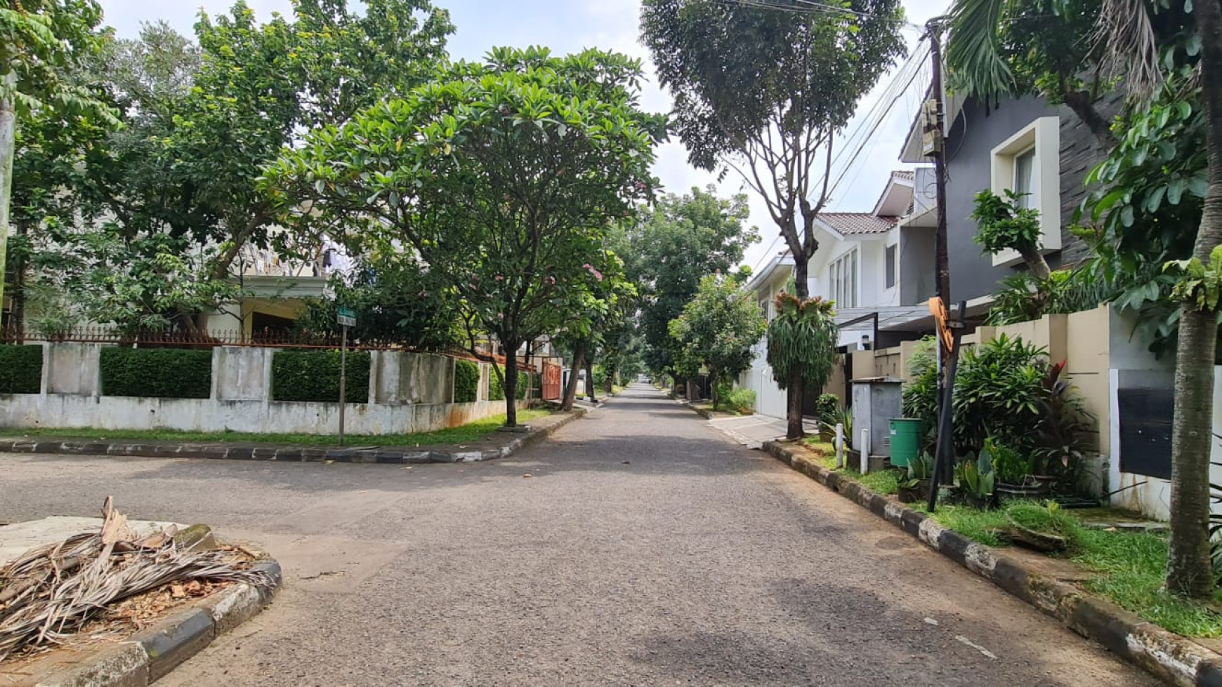 Rumah Bagus Siap Huni Di Menteng Bintaro Jaya Sektor 7