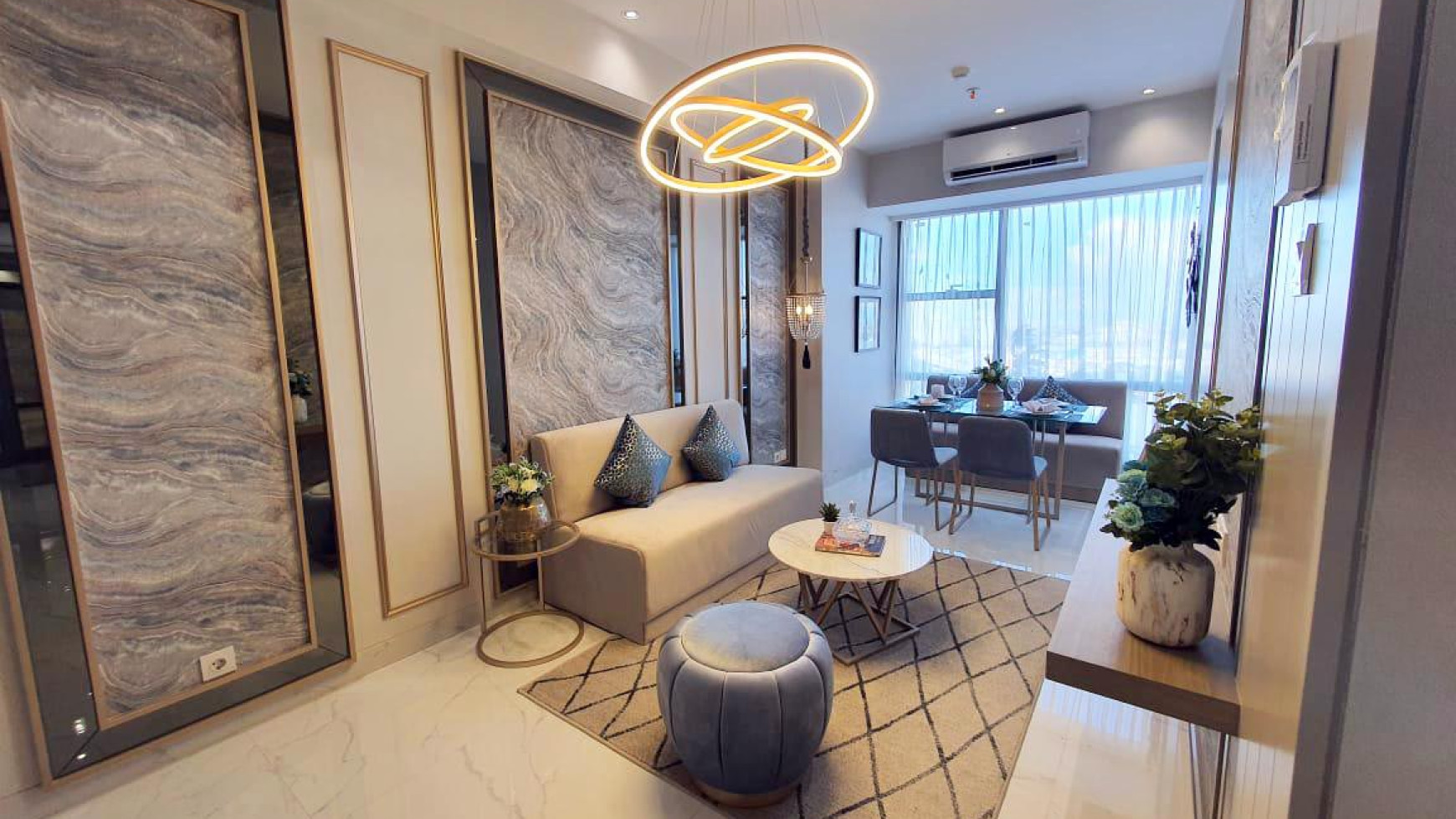 Apartemen Lux di Pakuwon Supermall " La Viz Mansion " , Link dengan Mall, ada Privat Lift, View Golf & View City