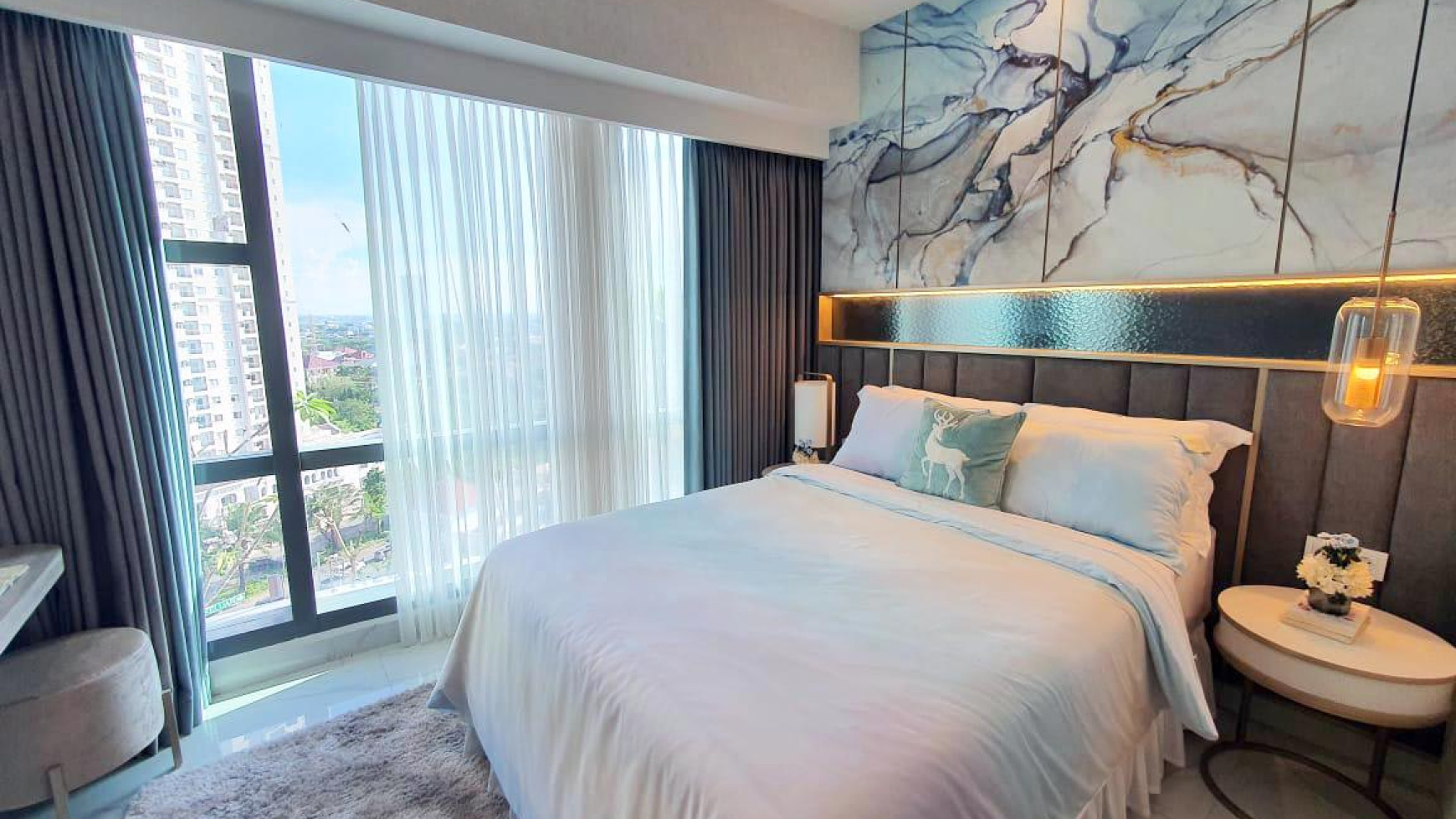 Apartemen Lux di Pakuwon Supermall " La Viz Mansion " , Link dengan Mall, ada Privat Lift, View Golf & View City