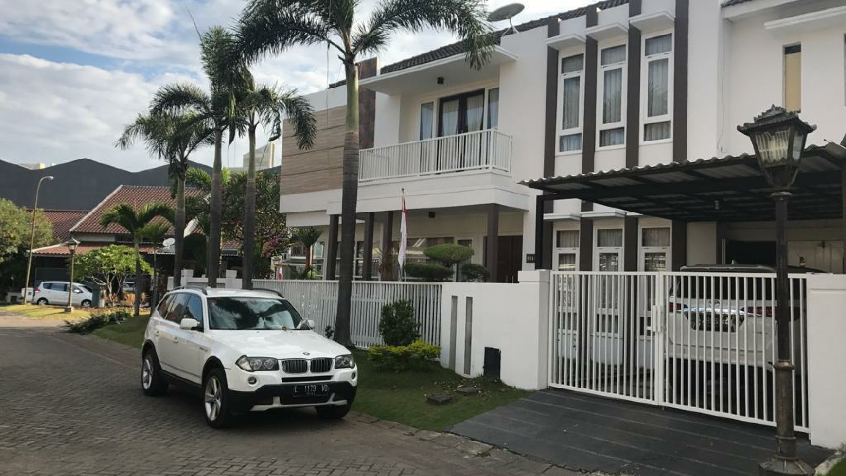 Dijual Rumah Puri Mas Regency Rungkut Full Furnished Desain INTERIOR dekat MERR, Galaxy Mall