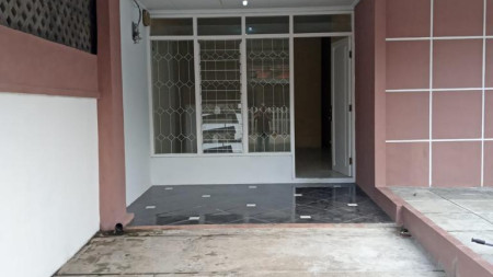 Rumah Siap Huni Minimalis dan Strategis dekat Bintaro Jaya @Bukit Nusa Indah, Ciputat