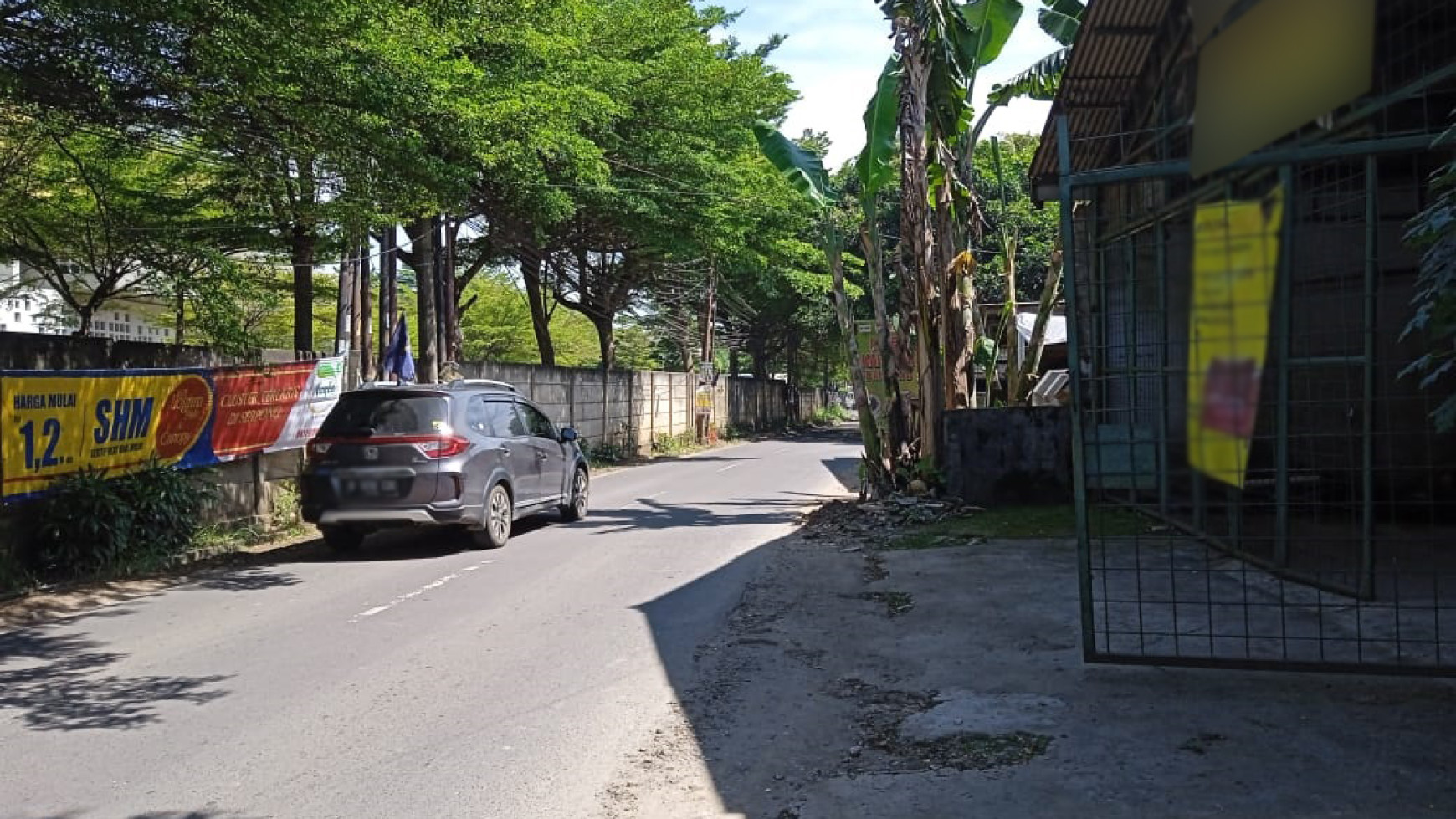 Ruang Usaha Pinggir Jalan Raya dekat dengan Binus BSD