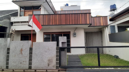 Rumah Asri & Terawat di Pusat Kota Bandung