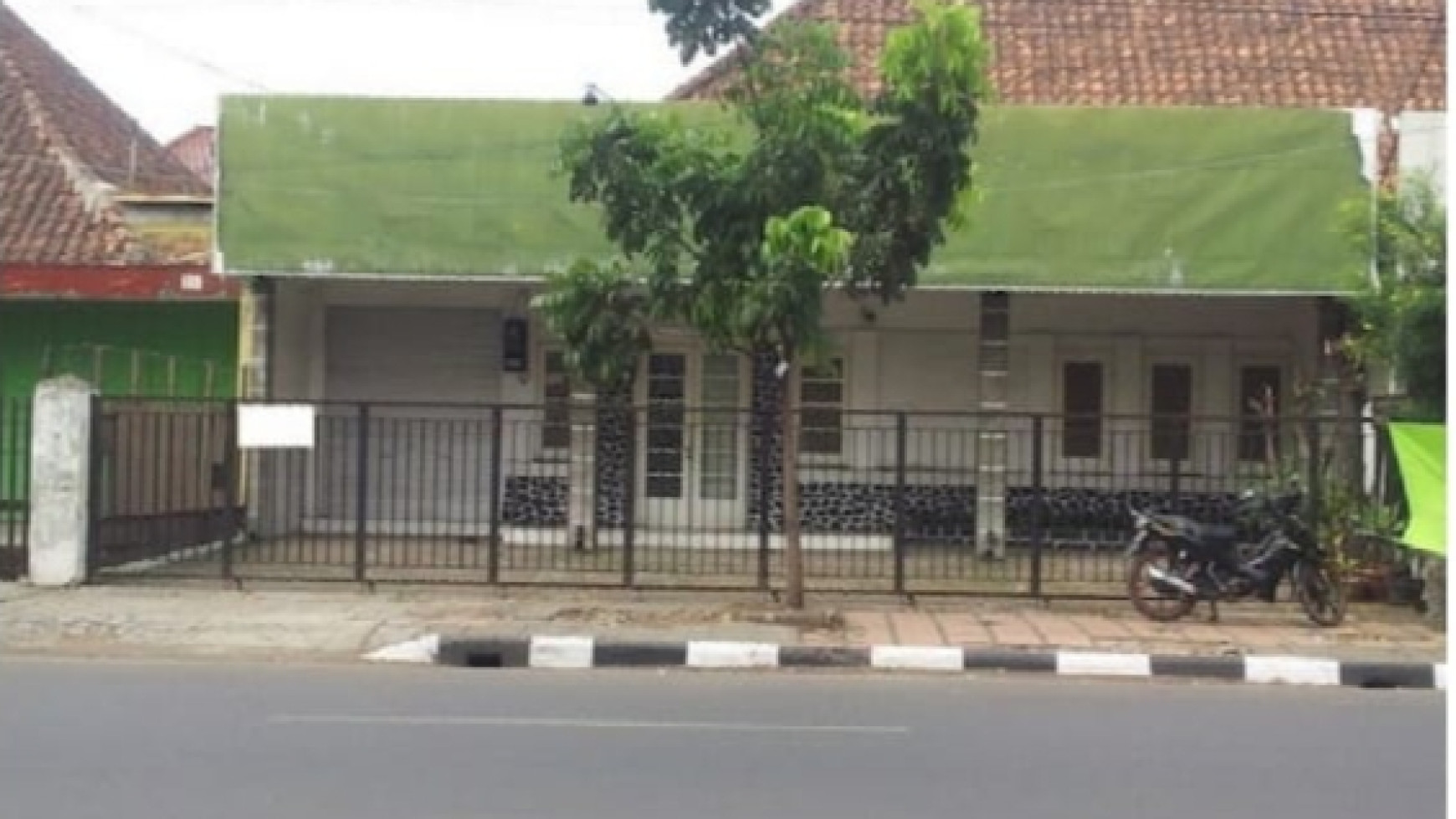 Rumah dengan Lokasi Strategis di Pajajaran, Bandung