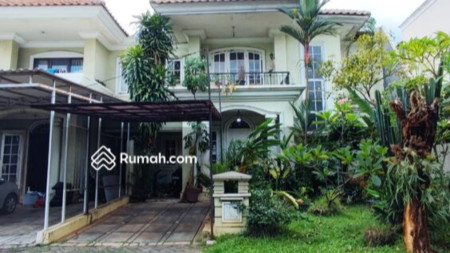 Hot Price. Rumah Mewah Di Versailles Residence, BSD.