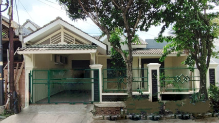 Flash Sale. Rumah Bagus Kencana Loka, BSD