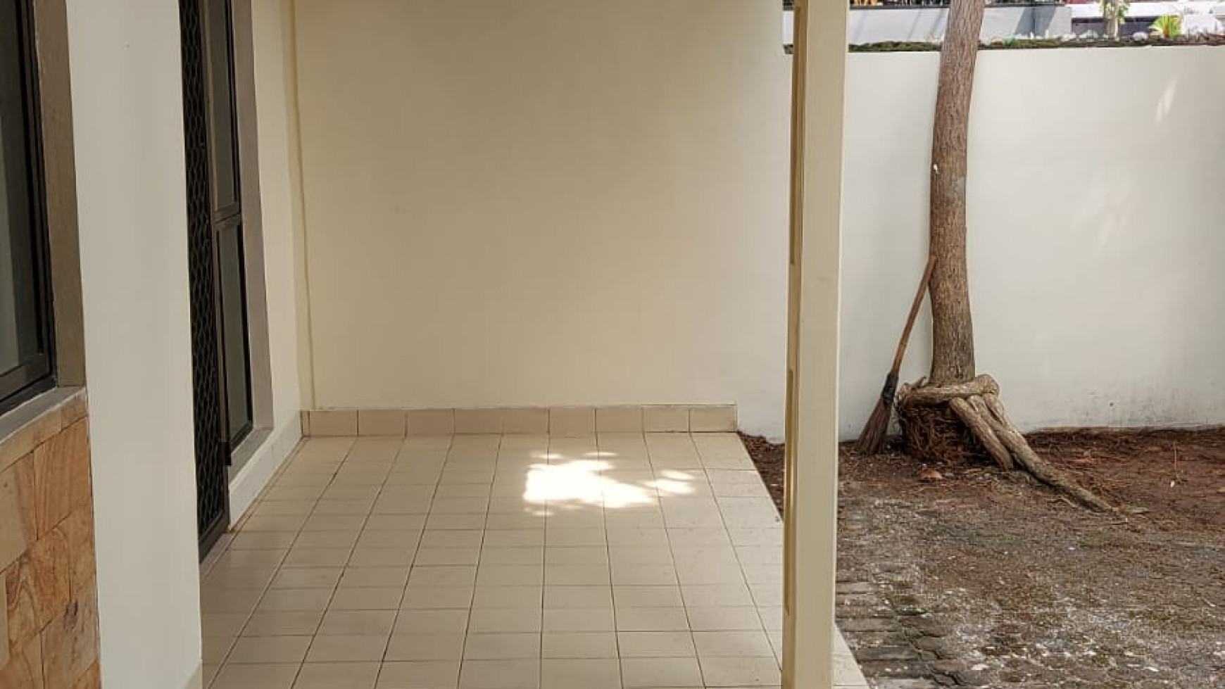 Flash Sale. Rumah Bagus Kencana Loka, BSD