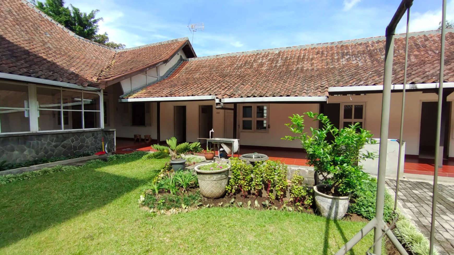 rumah nyaman di pasirkoja