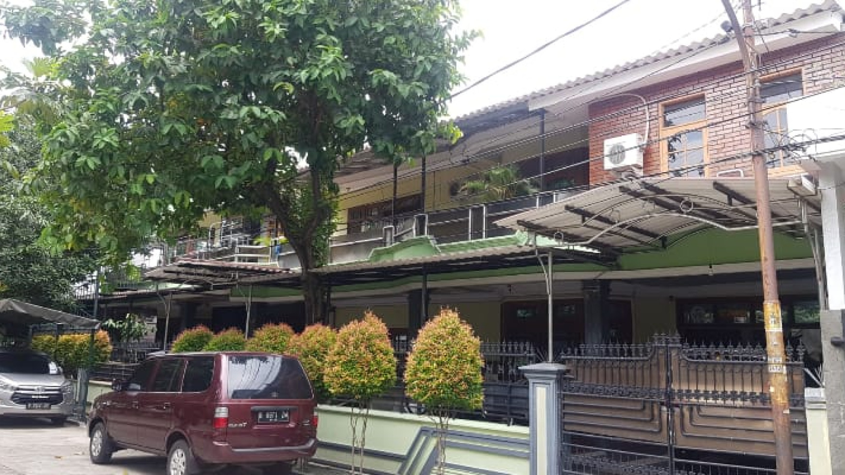 Rumah+Kost2an+ Usaha,Pinggir Jalan, Hoek, di Jl. Gading Raya, Harga NEGO