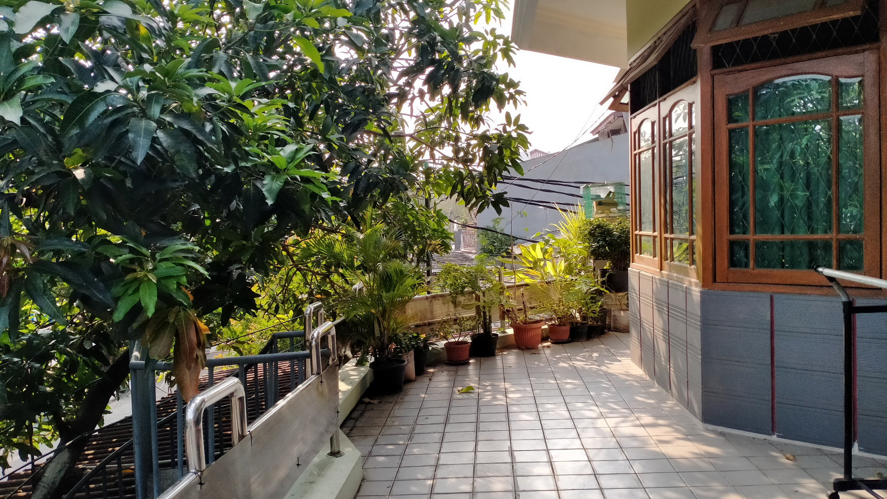 Rumah+Kost2an+ Usaha,Pinggir Jalan, Hoek, di Jl. Gading Raya, Harga NEGO