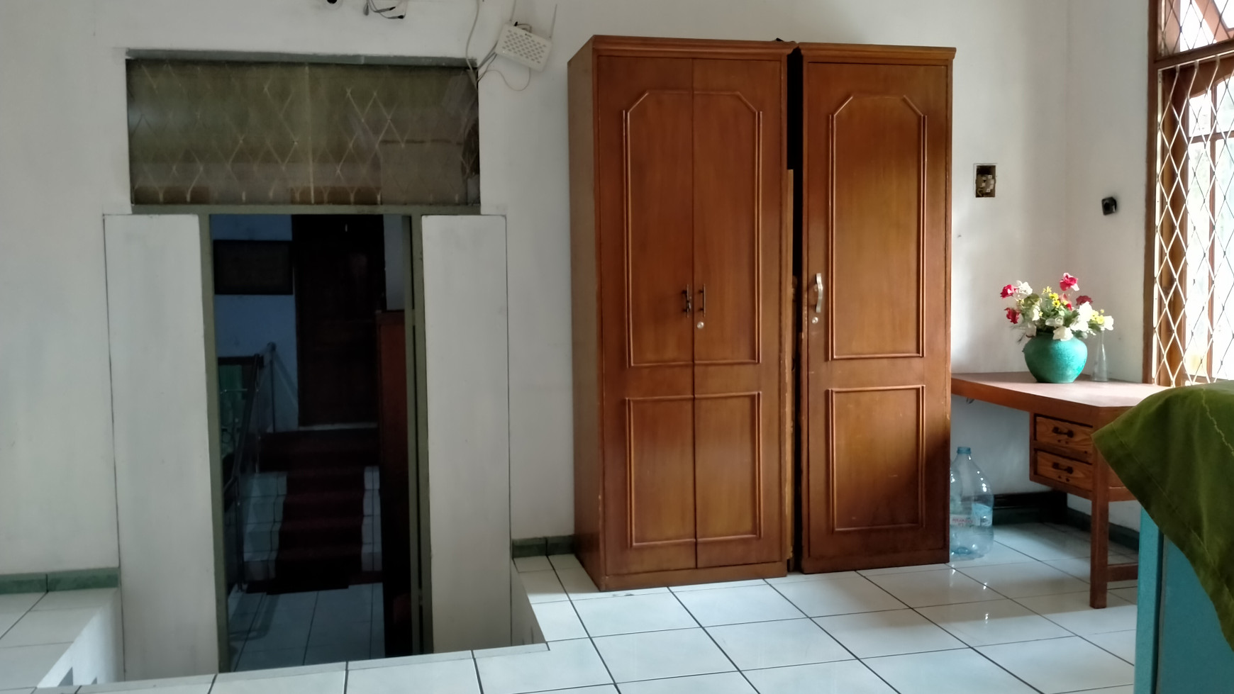 Rumah+Kost2an+ Usaha,Pinggir Jalan, Hoek, di Jl. Gading Raya, Harga NEGO