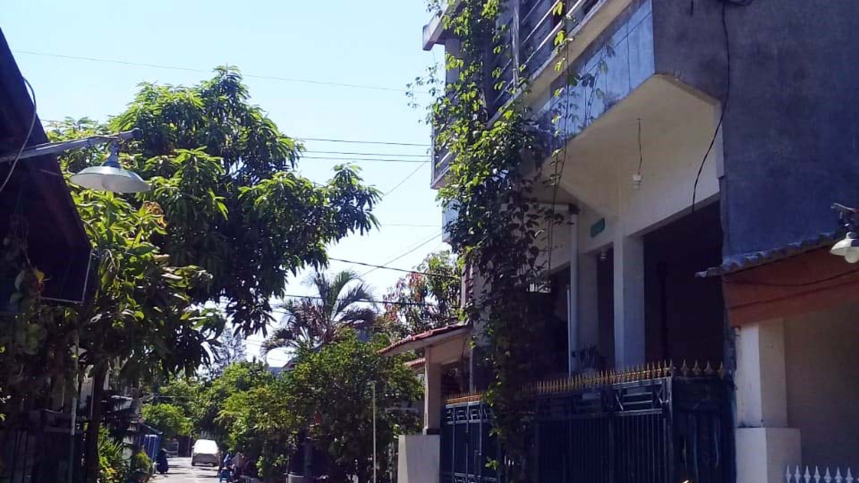 Rumah di Babatan Indah - Wiyung, Bagus + Terawat, Siap Huni