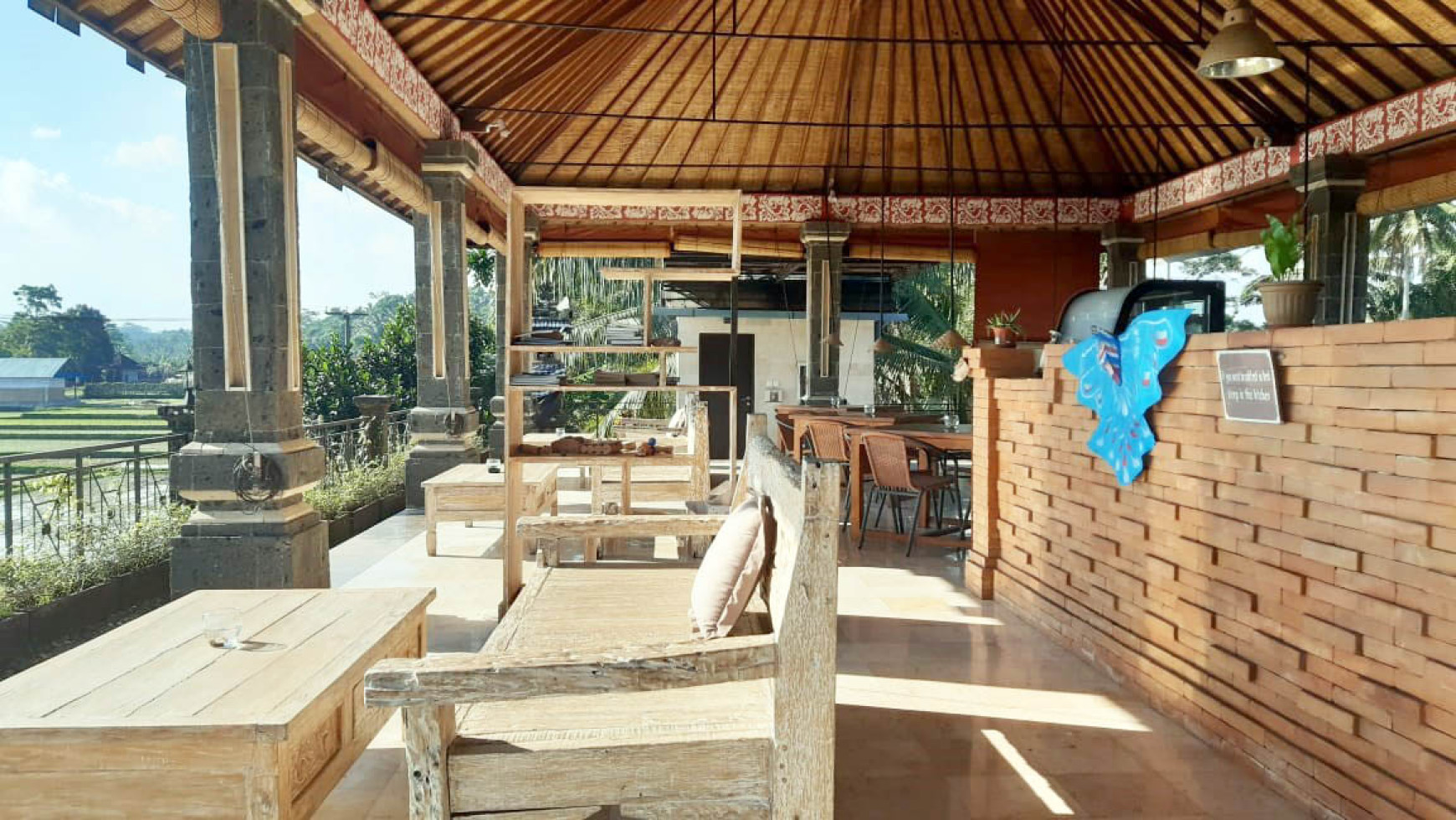 Rumah di Ubud Bali, cocok untuk usaha Resto/Homestay/Villa, View Sawah, SIAP HUNI