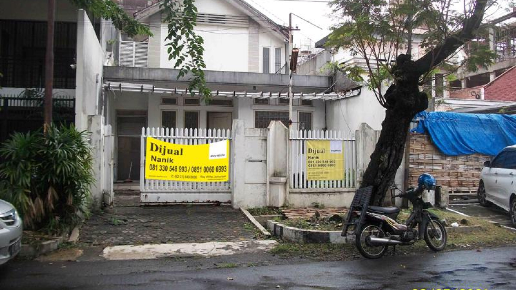 Jual Rumah Bangunan Lama, Lokasi Pusat Kota, Cocok untuk usaha Resto/Cafe, Klinik, Kantor dsb