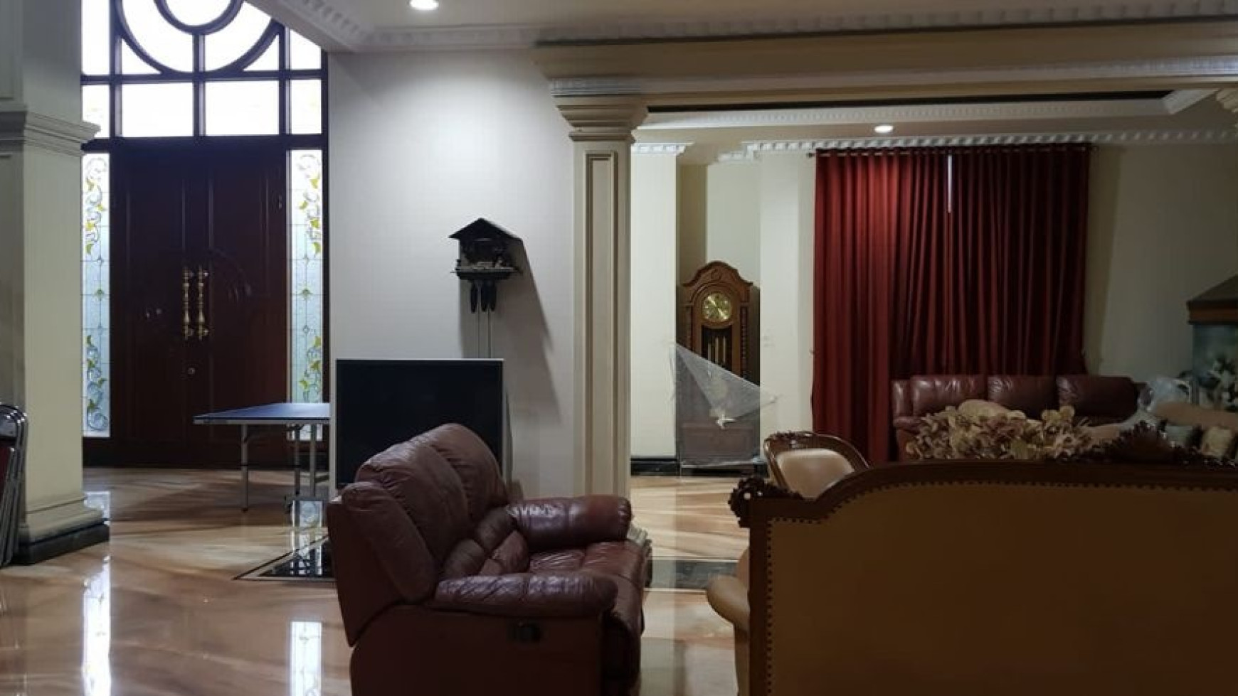 Rumah Hoek Mewah basement +2 Lantai di  kelapa gading